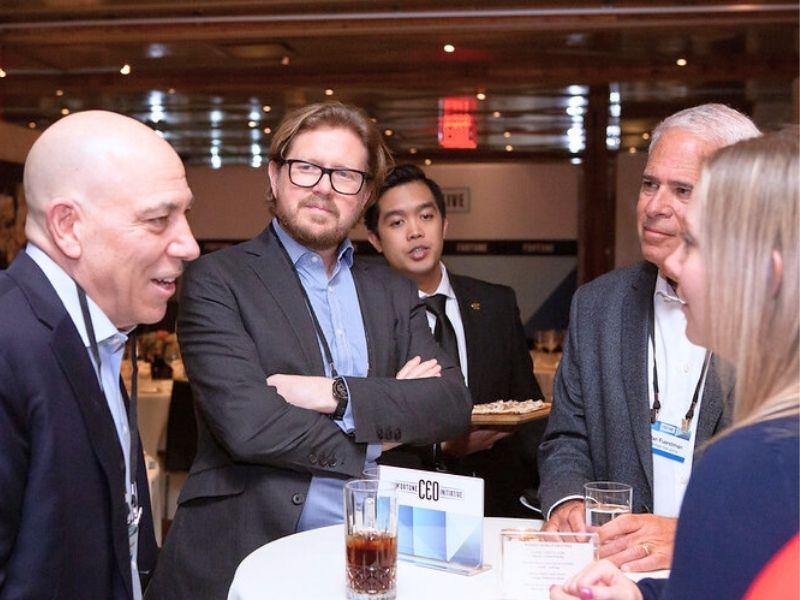 VIP Connect
Peer to peer connections with the world's top business leaders.